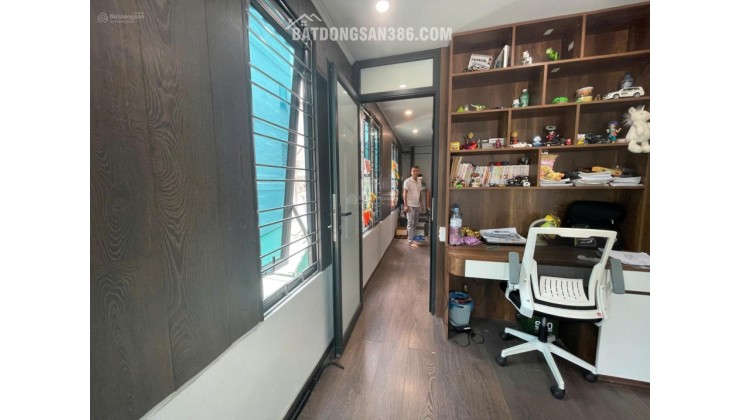 3.79 tỷ - 27m2 nhà mặt ngõ phố Trương Định - lô góc oto đỗ cửa, KD, không QH, 4 ngủ, 4 tầng