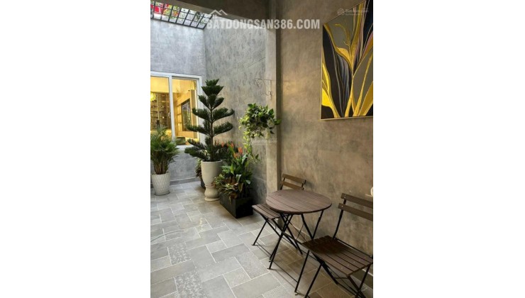 Góc 2MT hẻm 2 xe hơi tránh nhau Trần Hưng Đạo, Quận 1 (6x18.4m) 4 lầu mới HĐT: 80tr/th giá 23 tỷ TL