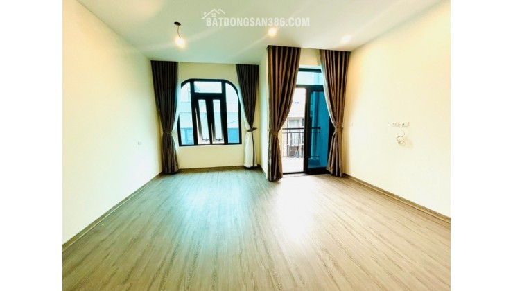 Linh Đàm 54m 4 tầng 13.5 tỉ