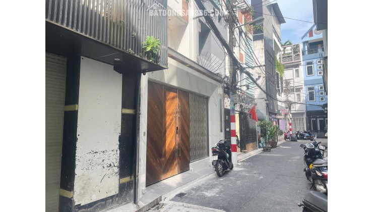 Chính Chủ Bán Hxh Lê Thị Riêng, P:Bến Thành, Q.1. Dt: (4.75 X 15m). Giá Chỉ 18 Tỷ. Tell: O911.16O.692
