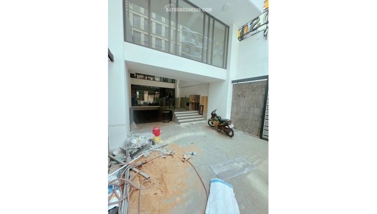 Chính Chủ Bán Mặt Tiền Trương Quốc Dung, P.8, Q. Phú Nhuận. DT: (6 x 25m), Giá Chỉ 35 Tỷ. Liên Hệ: O911.16O.692