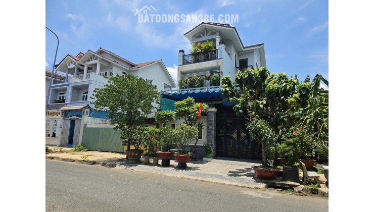 Chính Chủ Bán Mặt Tiền 20, P.Phước Long B, Q.9. DT: (8 x 20m), Chỉ 19 tỷ 500 Triệu, Tell: O911.16O.692
