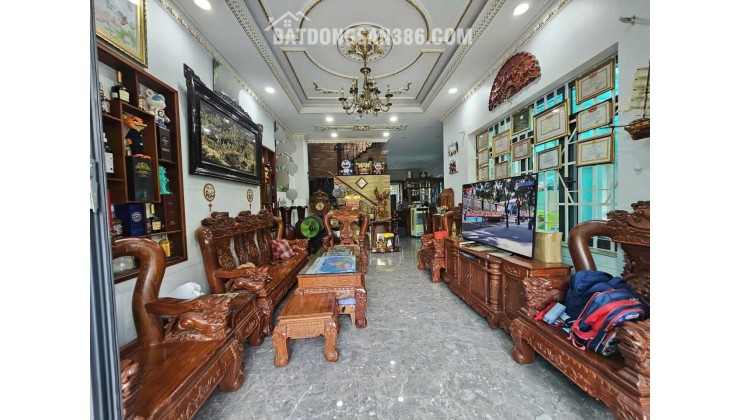 Chính Chủ Bán Mặt Tiền 20, P.Phước Long B, Q.9. DT: (8 x 20m), Chỉ 19 tỷ 500 Triệu, Tell: O911.16O.692