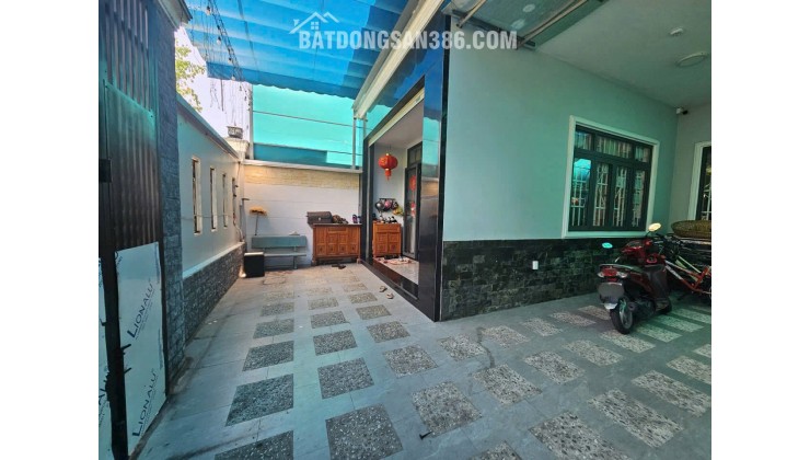Chính Chủ Bán Mặt Tiền 20, P.Phước Long B, Q.9. DT: (8 x 20m), Chỉ 19 tỷ 500 Triệu, Tell: O911.16O.692