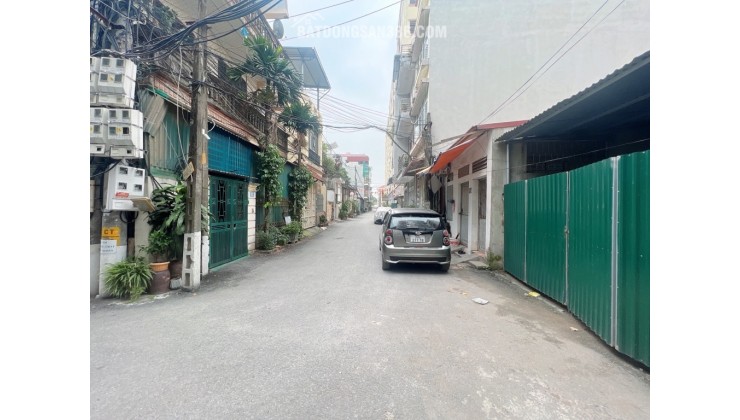 Nhà Mới Sơn Trắng - Full Nội Thất Cao Cấp - Hàng Xóm Công Chức