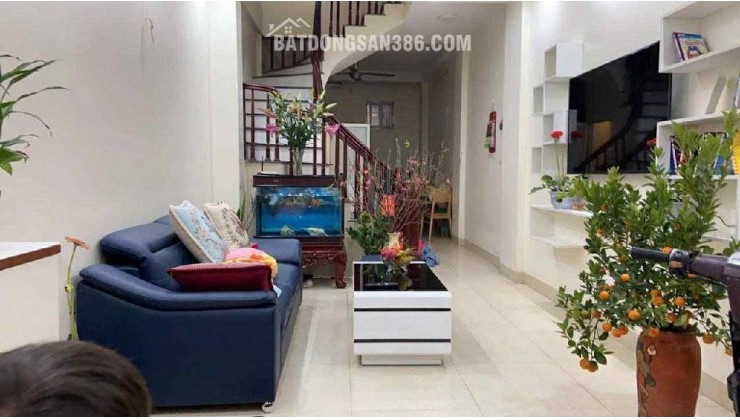 BÁN NHÀ PHÚ MỸ 40M x 4 TẦNG - Ô TÔ VF3 ĐỖ CỬA - Ở NGAY
