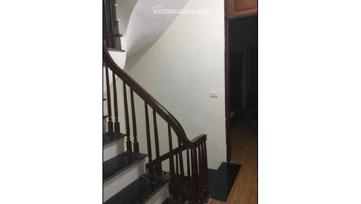 BÁN NHÀ PHÚ MỸ 40M x 4 TẦNG - Ô TÔ VF3 ĐỖ CỬA - Ở NGAY