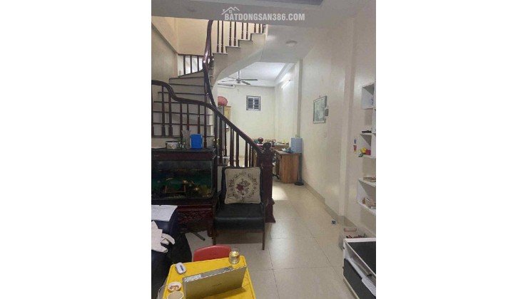 BÁN NHÀ PHÚ MỸ 40M x 4 TẦNG - Ô TÔ VF3 ĐỖ CỬA - Ở NGAY