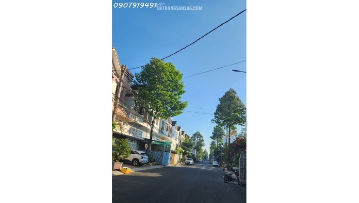 Cho Thuê Nhà Mặt Phố 3 Tầng Đường Số 10, KDC Nông Thổ Sản Cái Răng, Cần Thơ - Diện Tích 84m2, 3 Phòng Ngủ, Giá Hời Chỉ 8 Triệu!