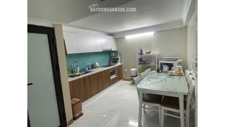 Bán gấp giá rẻ Tân Mai 39m/43m(T2), 4 tầng, mặt tiền 4m, 8.2 tỷ Hoàng Mai.