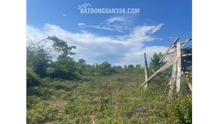 BÁN ĐẤT TẠI EA KAR DAK LAK, DT 3990M2, SHR, CHỈ 600K/M2. LH:0909149394.
