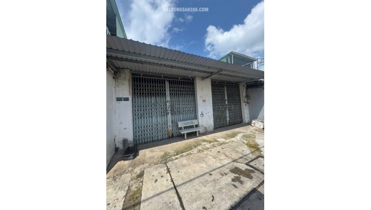 BÁN ĐẤT 2 LÔ ĐẤT 2MT HẺM TẠI BÌNH TÂN, TỔNG DT 120,7 M2, SHR, CHỈ 5 TỶ. LH:0765659378.