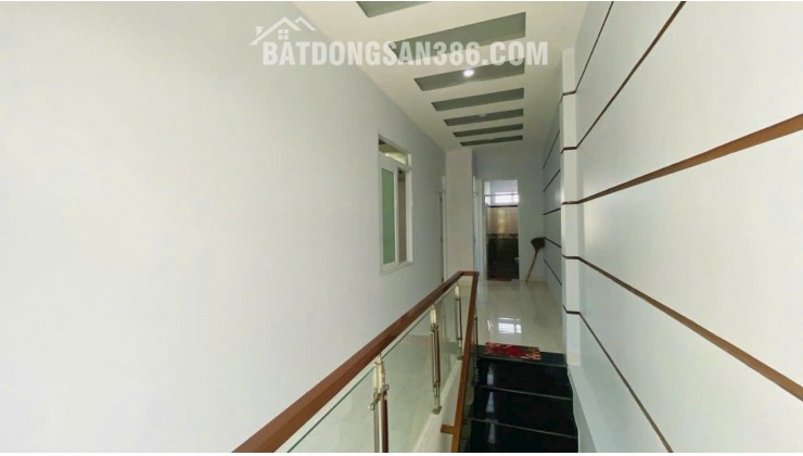 Nhà hẻm oto Cầu Dứa Phú Nông - phường Tây Nha Trang chỉ 3tỷ700tr