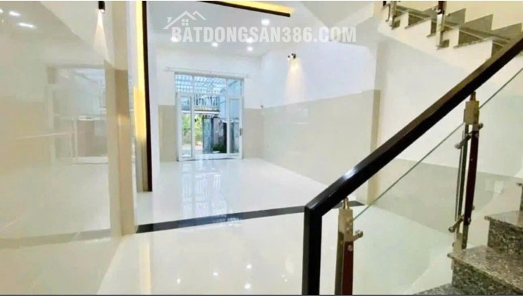 chuyển nhượng nhanh nhà mặt tiền đường Lương Định Của - Vĩnh Trung - phường Tây Nha Trang chỉ 3tỷ600tr