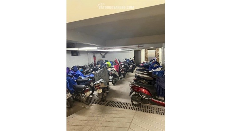 Hiếm bán tòa nhà mặt phố Bà Triệu, Hàng Bài, Hoàn Kiếm DT 75m2, 8 tầng thang máy, có hầm, KD siêu đỉnh cao