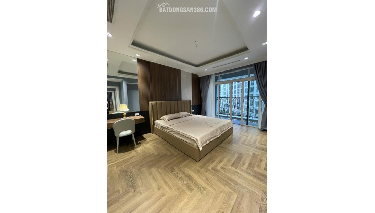 Bán Căn Hộ  Royal City 130m² – 2PN Rộng Rãi – View Đẹp – Tầng Cao – Hướng  Mát Mẻ