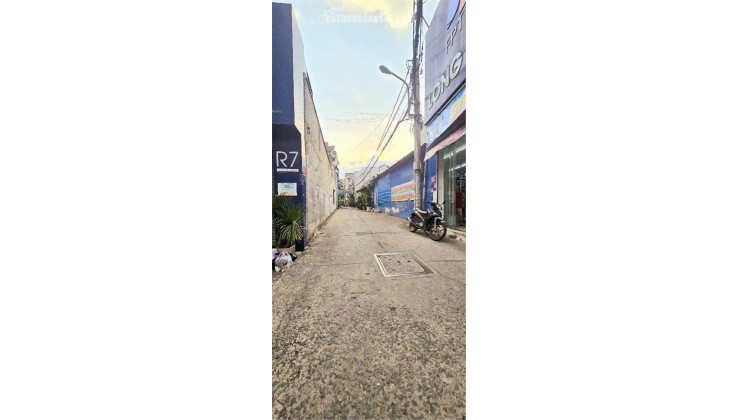  NHÀ 2 MẶT TIỀN HẺM XE HƠI – NGUYỄN VĂN QUÁ, Q12 – NGANG HƠN 6M – 111M² – HƠN 6 TỶ