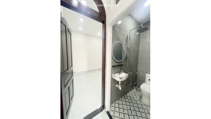 BÁN NHÀ Q6 THÔNG BÀ HOM RA CHỢ PHÚ LÂM, DT 3X11, CHỈ 4.5 TỶ. LH:0938135251.