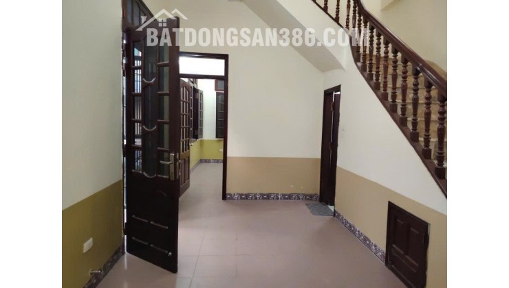 Lô góc Ô tô tránh NGUYỄN CHÁNH 40/60m 4T, KDVP, Dân trí cao, 21.9 tỷ