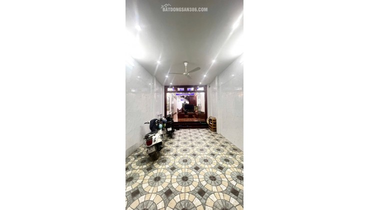 CHÍNH CHỦ CẦN BÁN CĂN NHÀ 5 TẦNG TẠI MẶT ĐƯỜNG QL6A TT CHÚC SƠN-CHƯƠNG MỸ-HÀ NỘI