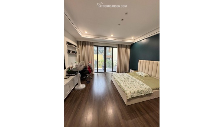 BÁN NHÀ LK HẢI NGÂN DT 50M2. PHÂN LÔ,VỈA HÈ 2 Ô TÔ.CÓ NGÕ SAU THOÁNG.GIÁ 15.6 TỶ
