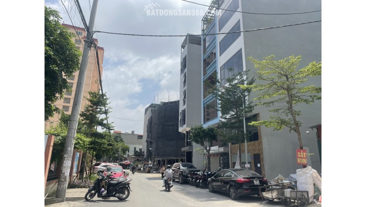 BÁN NHÀ NGÕ 570 KIM GIANG.DT 64M2.ĐƯỜNG RỘNG 2 Ô TÔ.VỈA HÈ.GIÁ 12.9 TỶ