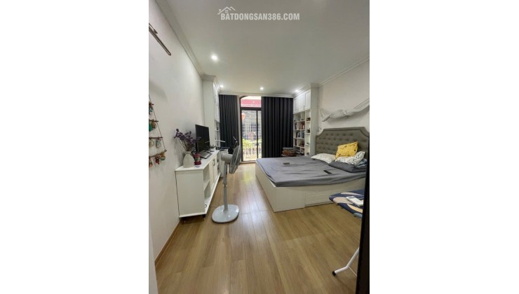 NHÀ MẶT PHỐ TRUNG TÂM QUẬN THANH XUÂN. 36x4T