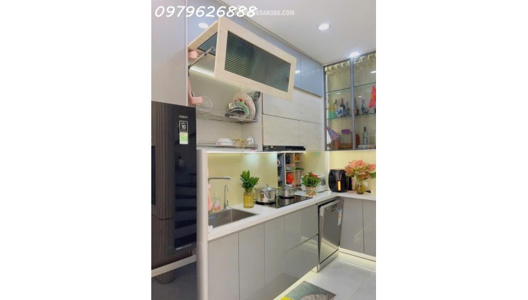 NHÀ ĐẸP HÀ ĐÔNG Ở NGAY. ĐƯỜNG THÔNG HÈ THOÁNG, CÁCH ĐƯỜNG LỚN 10M
30x5T