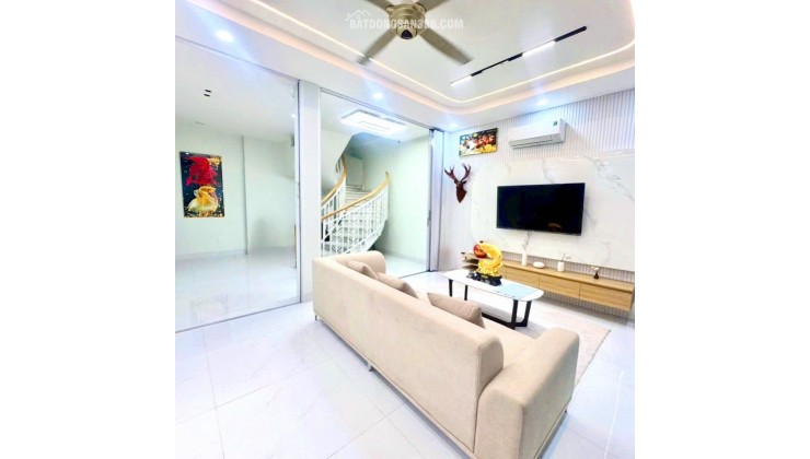 35 Triệu: nguyên căn MẶT TIỀN Phan Đăng Lưu- Ngang 6m cao 4 Tầng 4 Phòng FULL nội thất. 0933910039