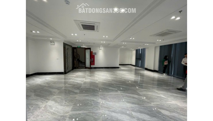 Bán nhà mặt phố Tô Ngọc Vân, Tây Hồ DT 160m2, 9 tầng, MT 10m, giá 120 tỷ, view Hồ Tây mát lành