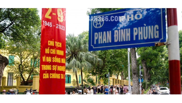 Bán nhà phố Phan Đình Phùng, Quán Thánh DT 42m2, 5 tầng khu phân lô dân trí, KD tốt, 0975775374