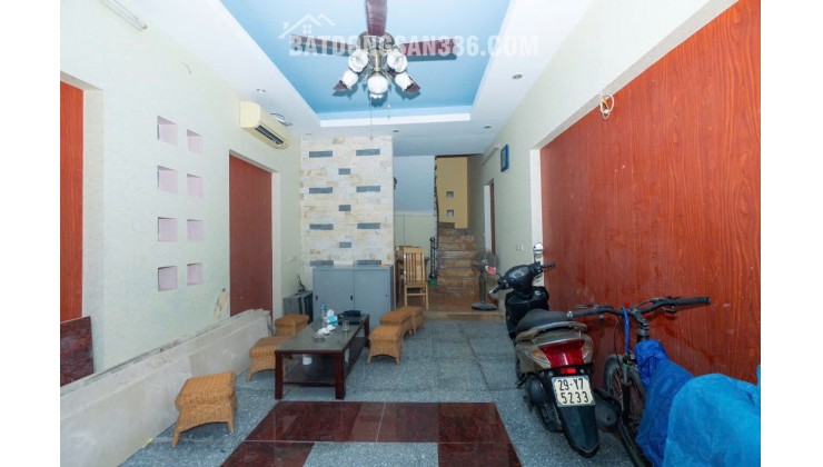 Cần cho thuê căn hộ khép kín ngõ 90, Đường Nam Dư, Phường Lĩnh Nam, Quận Hoàng Mai, Hà Nội