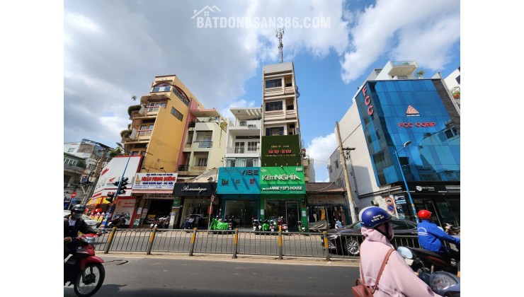 Bán Nhà Mặt Tiền 451 Hai Bà Trưng, Xuân Hòa