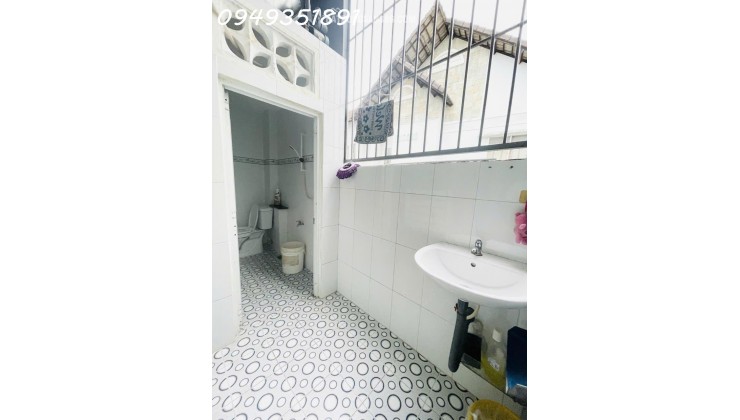  HẺM XE TẢI – OTO 7 CHỖ VÀO TẬN NHÀ – 2 MẶT TIỀN TRƯỚC SAU CỰC HIẾM – XÔ VIẾT NGHỆ TĨNH
