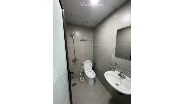 (Cực Hot) Căn hộ 1N1K cao cấp 35m2 ở 141 Quan Nhân - Máy giặt riêng - Ở được 4 người - Nhận xe điện
