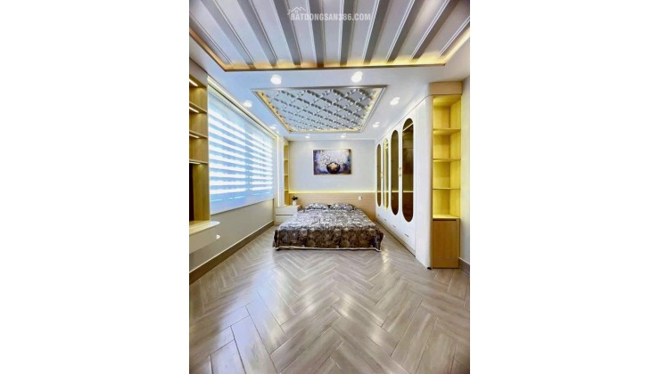 Bán Nhà Villa Ngang Lớn 5.5m - 83m² - Huỳnh Tấn Phát, P. Tân Phú, Q7 - 8.8 Tỷ
v