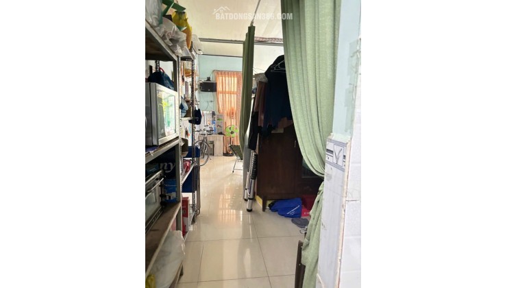 Bùi Đình Túy 72 m2,  2tầng ,  4.4 x17,  9.8 tỷ Phường 12 Bình Thạnh
Nhà cũ tiện xây mới, 3PN, 2 vệ sinh
Lh Thanh Hải 0905005058