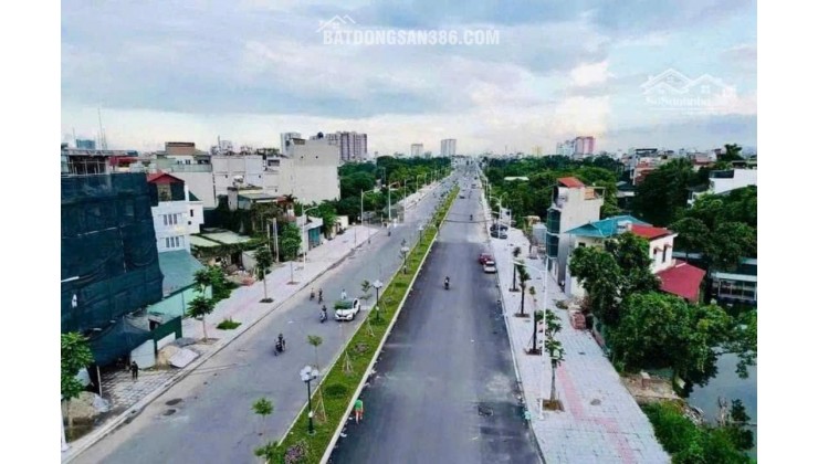 Bán nhà 3 tầng, mặt view hồ Tai Trâu, Ngọc Lâm, kinh doanh, dòng tiền