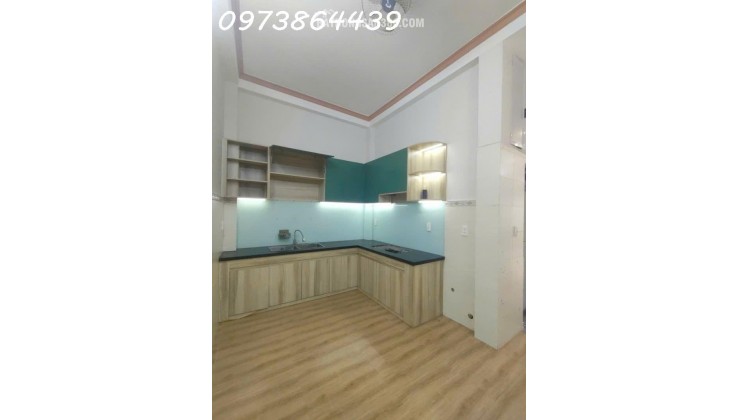  NHÀ PHỐ 3 TẦNG BTCT – NGANG 5M HIẾM – HXH THÔNG - GẦN TRƯỜNG ĐH GTVT  – QUẬN 12 – 65m² – CHỈ 5 TỶ 