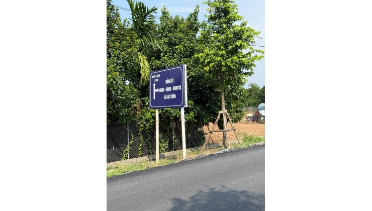 CC CHỊ GÁI NHỜ BÁN MẢNH ĐÂT 71M  TAM THUẤN _ HÁT MÔN _ HÀ NỘI. ĐƯỜNG THÔNG OTO GẦN CƠ QUAN HÀNH CHÍNH XÃ, TRƯỜNG, CHỢ