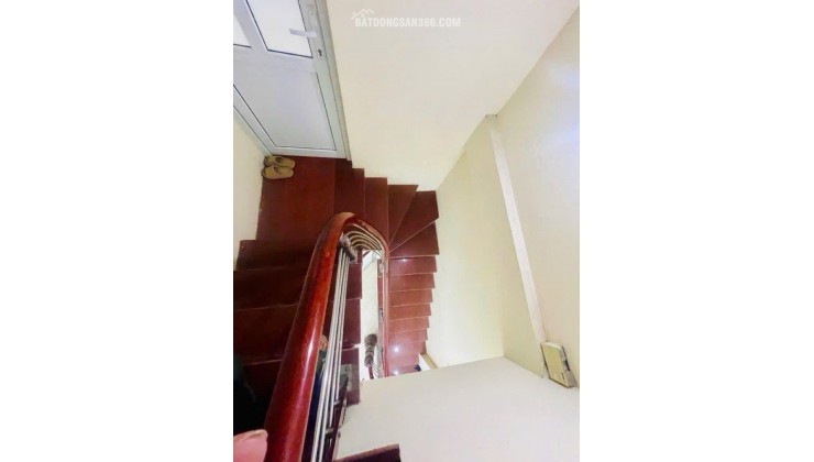 Bán nhà phố Quan Nhân - Thanh Xuân- 35m2 - 5 Tầng - 6PN cho thuê-  6.x Tỷ