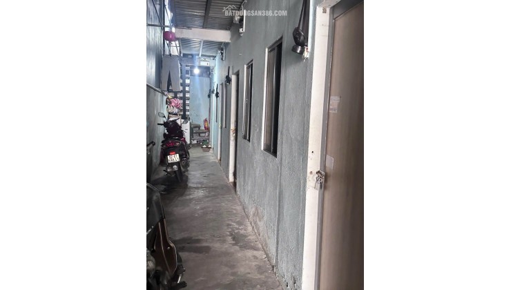 Nhà 2 tầng kèm dãy trọ 10 phòng. - Đối diện Đại Học Kinh tế. 110m2 Ngang 5,5m. Giá Đầu Tư