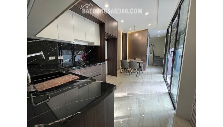  BÁN NHÀ SIÊU PHẨM TRUNG TÂM THẠCH BÀN – HÀNG XÓM HIMLAM – Ô TÔ – THOÁNG SÁNG VĨNH VIỄN

 Thạch Bàn  34m²  5T  MT 11m  8.25 tỷ – Long Biên