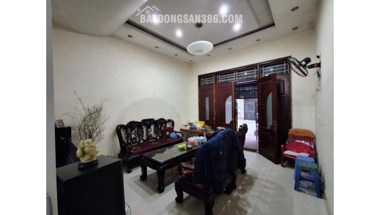 BÁN NHÀ DUY NHẤT – PHỐ NGỌC LÂM – VỊ TRÍ ĐẮC ĐỊA – KINH DOANH VÔ ĐỊCH – DÒNG TIỀN KHỦNG

 Ngọc Lâm  81/107m²  3T  MT 4.5m  30.8 tỷ – Long Biên