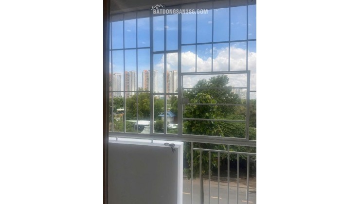 CĂN HỘ CHUNG CƯ MỚI Ở LIỀN SÁT VÁCH Q1-70m2 chỉ 4,x tỷ TL