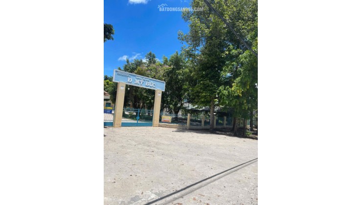 BÁN ĐẤT TẠI CHÂU PHÚ AN GIANG, DT 300M2 CHỈ 650 TRIỆU LH:0962107270.