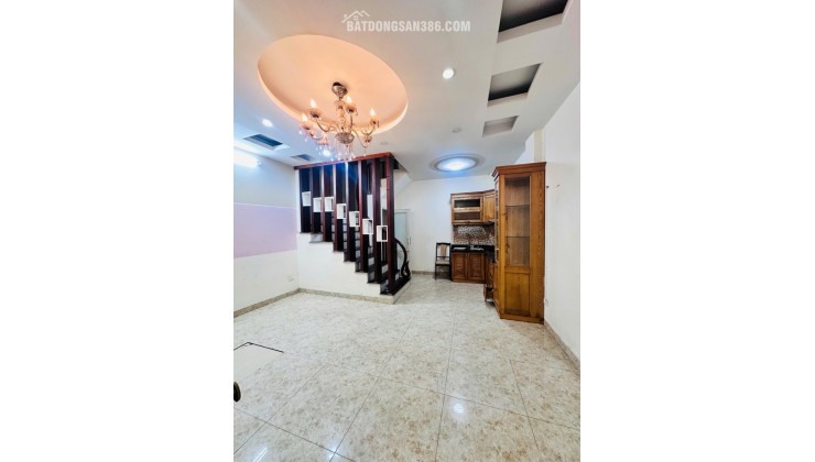 Bán nhà đẹp Dương Khuê - 10m ô tô - lô góc - ở ngay