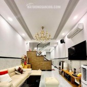 TRUNG TÂM Q1 - LÔ GÓC 2 MẶT THÔNG THOÁNG - 4 TẦNG BTCT - 3 PN - DÒNG TIỀN 17 tr/ Tháng- 9,x TỶ TL