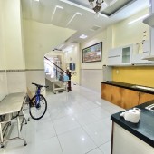NGAY BỆNH VIỆN 175- NGUYỄN THÁI SƠN- 51M- 4 TẦNG- 4.2X12- 7.X TỶ