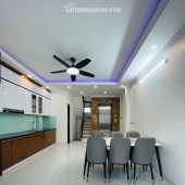 Bán nhà Phạm Văn Đồng 40m 6 tầng thang máy ngõ thông gần ô tô